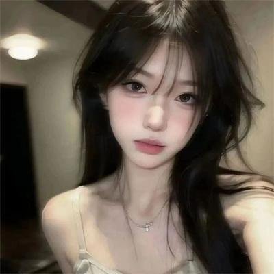黑暗中的两个人